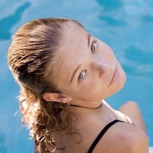 Meet your Posher, Iris